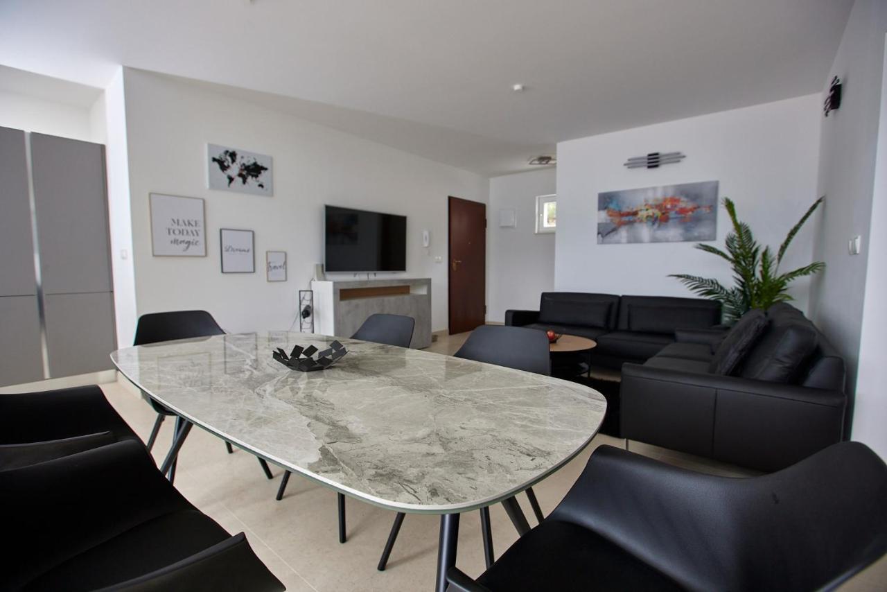 Donji Okrug  L&L Luxury Apartment 1 מראה חיצוני תמונה